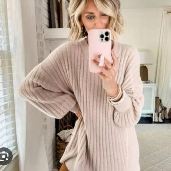 Aerie Buttercream Oversized Ribbed Sweater - Picture 2 of 7